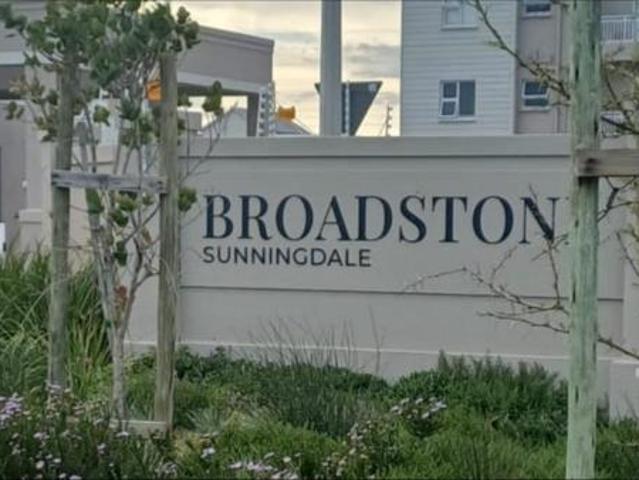 2 Bedroom Flat in Sunningdale