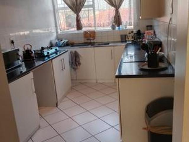 2 bedroom flat on the market in west.