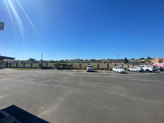 2 Bedroom Flat Sold in The Crest