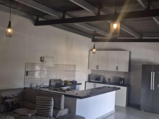 2 Bedroom Flatlet with Private Garden