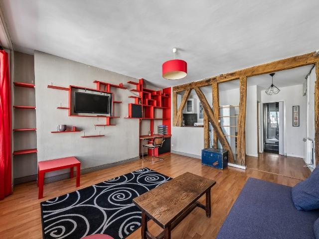 2 Bedroom Functional Apartment – Paris 18th Doudeauville, Paris Amsterdam Apartments for Rent