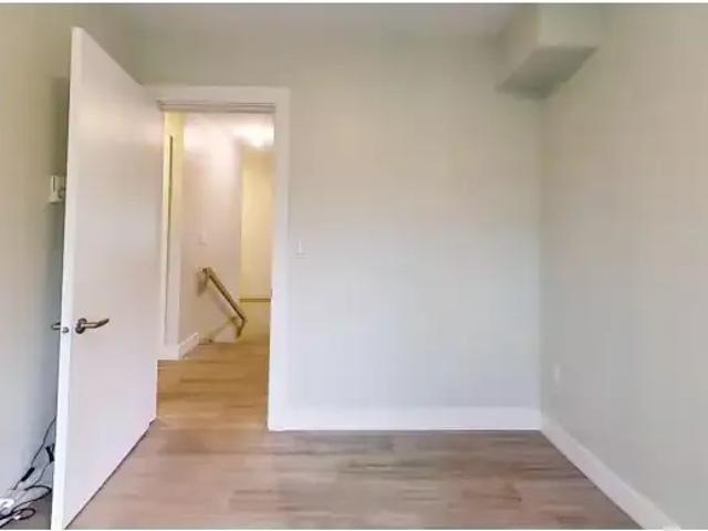 2 Bedroom House Coquitlam BC 103151790