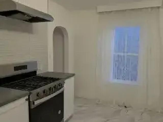 2 Bedroom House Calgary AB 102518595