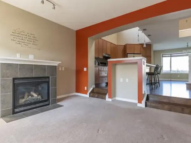 2 Bedroom House Calgary AB 104888541