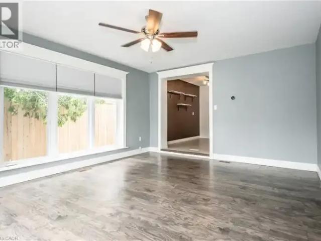 2 Bedroom House Cambridge ON 102085827