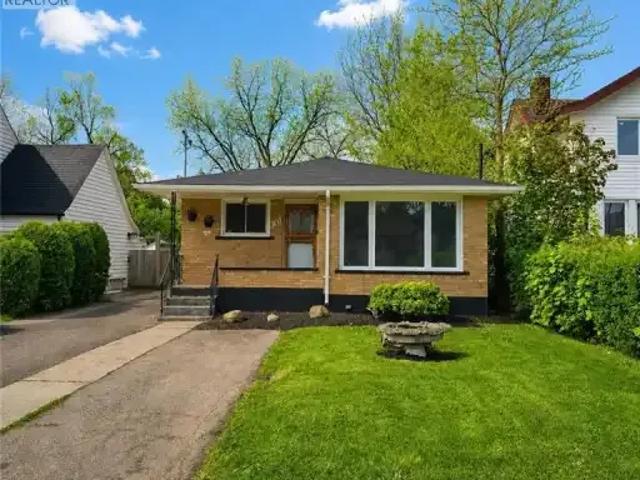 2 Bedroom House Cambridge ON 102518830