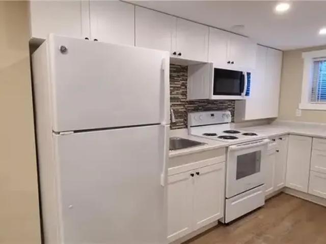 2 Bedroom House Cambridge ON 102915194