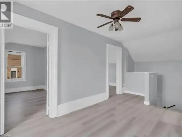 2 Bedroom House Cambridge ON 103151593