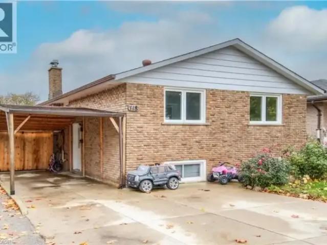2 Bedroom House Cambridge ON 103579365