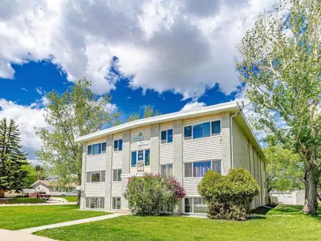 2 Bedroom House Claresholm AB 104182925