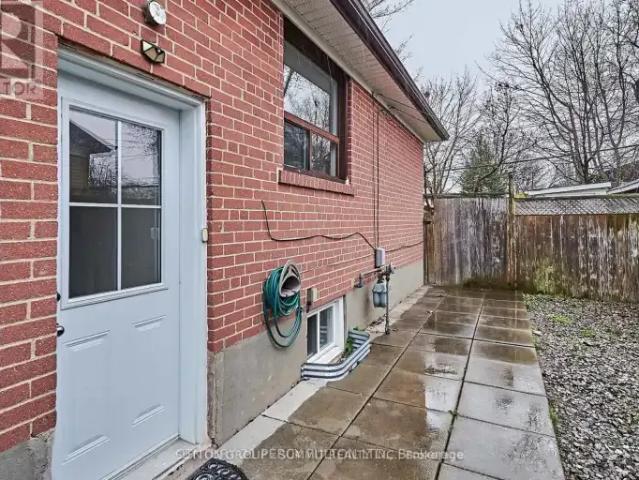 2 Bedroom House Ajax ON 102952108