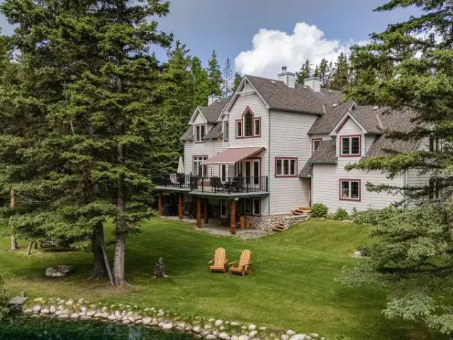 2 Bedroom House Bragg Creek AB 101910303