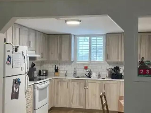 2 Bedroom House Bradford West Gwillimbury ON 102847349