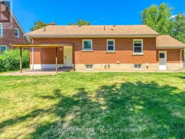 2 Bedroom House Burlington ON 95425604