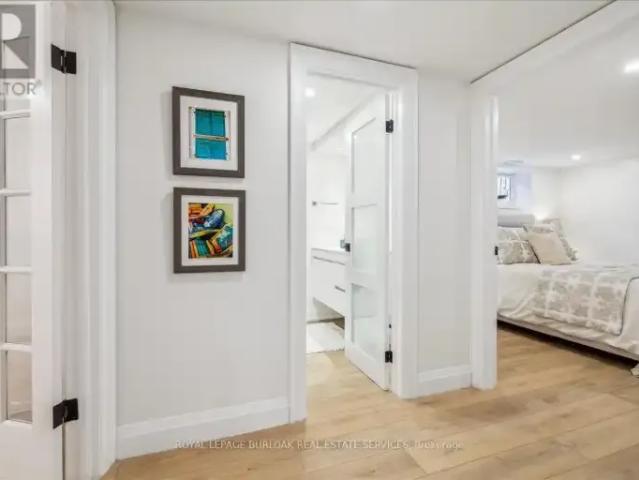 2 Bedroom House Burlington ON 102883566