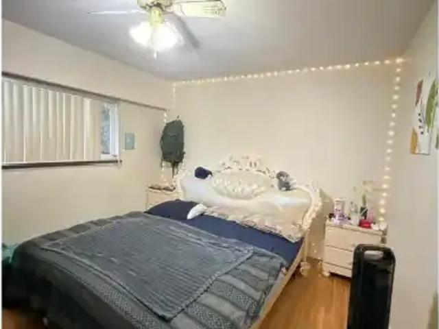 2 Bedroom House Burnaby BC 102306689