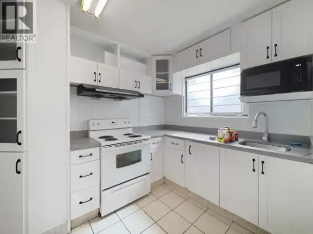 2 Bedroom House Burnaby BC 103215898