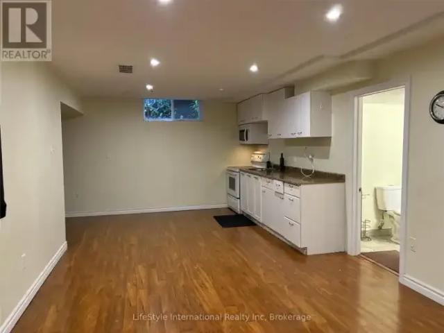 2 Bedroom House Guelph ON 100976904