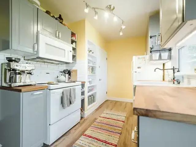 2 Bedroom House Edmonton AB 104181945
