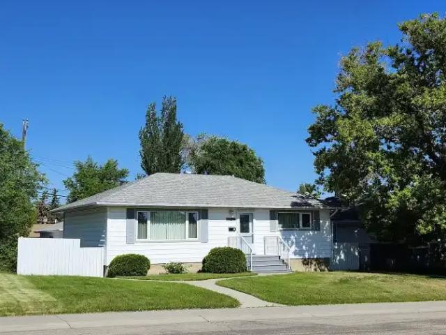 2 Bedroom House Edmonton AB 103322507
