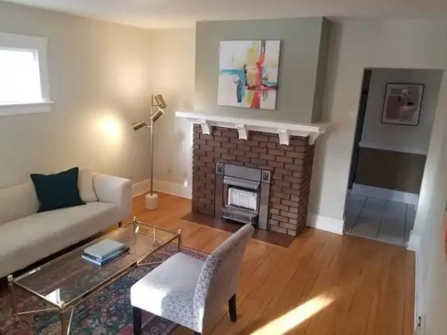 2 Bedroom House Edmonton AB LS102700849