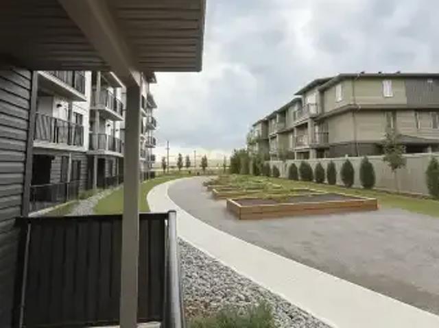 2 Bedroom House Edmonton AB LS102204132