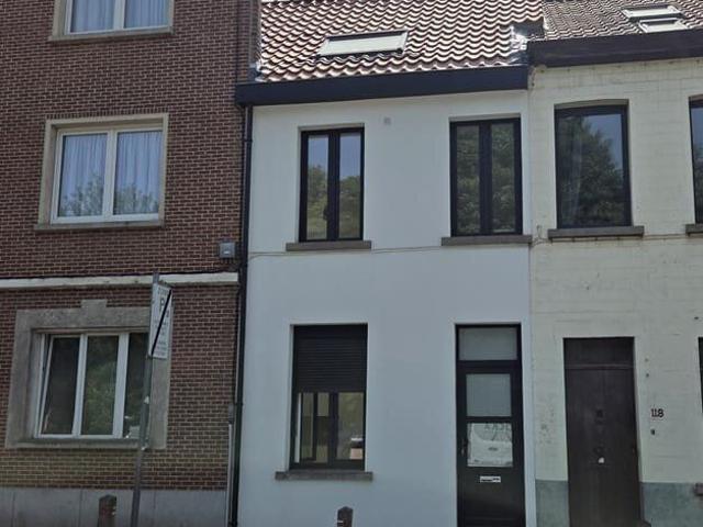 2 bedroom house for rent