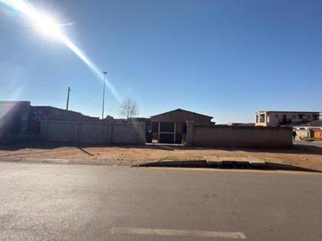 2 bedroom house for sale