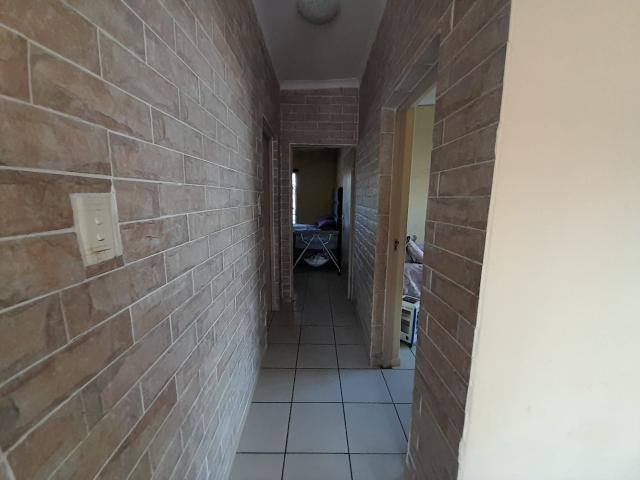 2 Bedroom House For Sale in Cambridge West