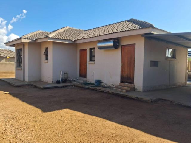 2 Bedroom House For Sale in Chroompark