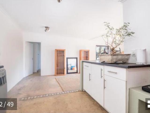 2 Bedroom House For Sale in Westdene
