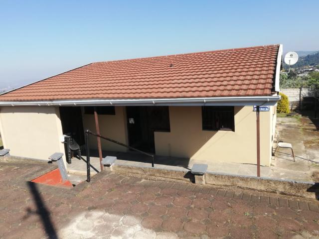 2 Bedroom House For Sale in Bombay Heights