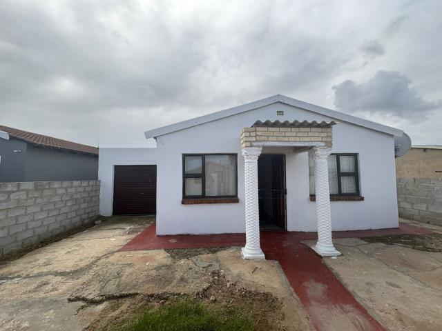 2 Bedroom House For Sale in Bloemendal