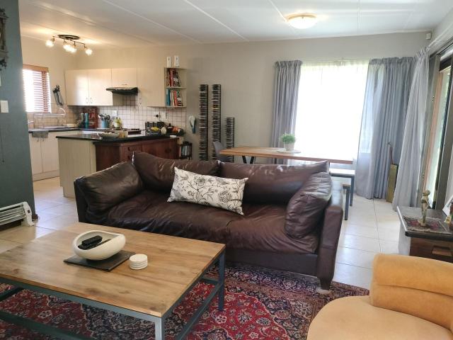 2 Bedroom house for sale in Bloubosrand, Randburg