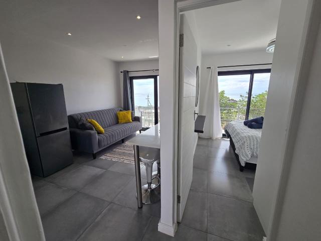 2 Bedroom House For Sale in Brandhuis