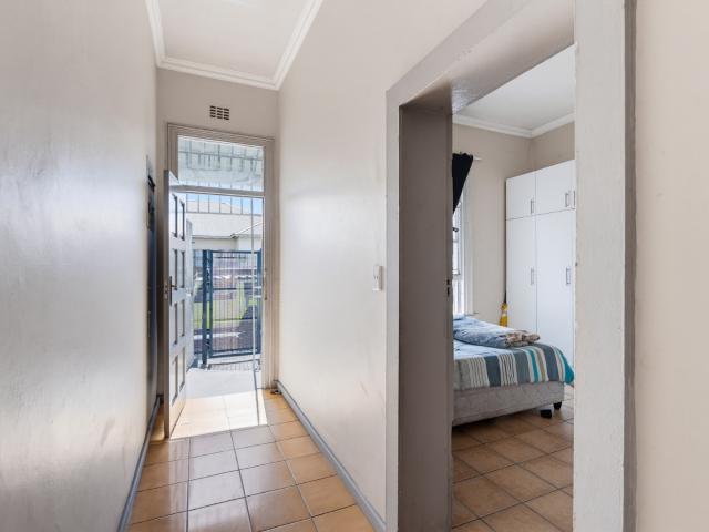 2 Bedroom House For Sale in Brooklyn
