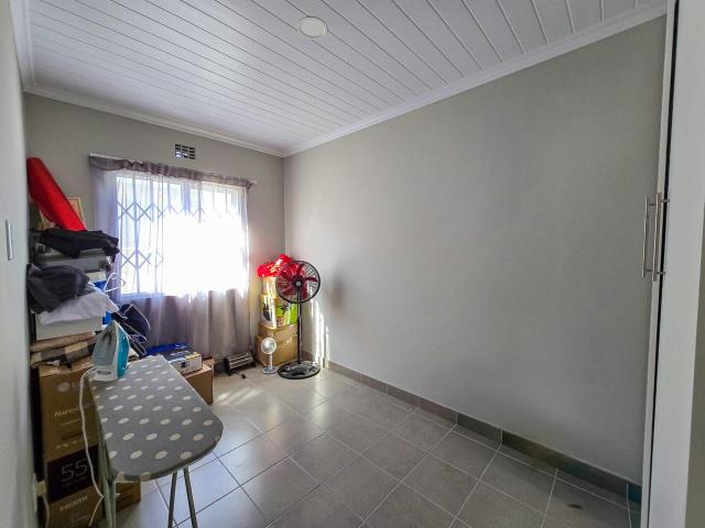 2 Bedroom House For Sale in Gonubie