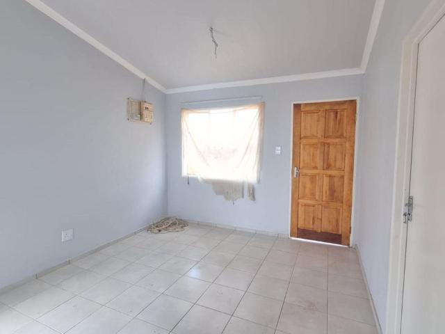 2 Bedroom house for sale in Grasslands, Bloemfontein