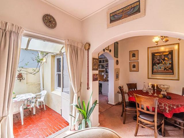 2 Bedroom house for sale in Diep River, Cape Town