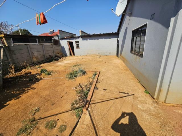 2 Bedroom House For Sale in Eldorado Park