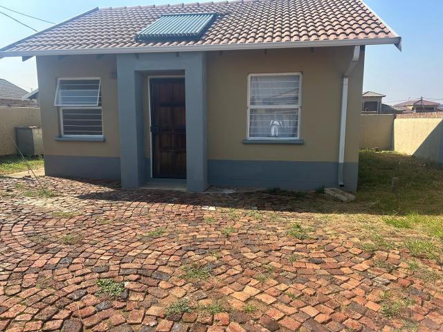 2 Bedroom House For Sale in Evaton West