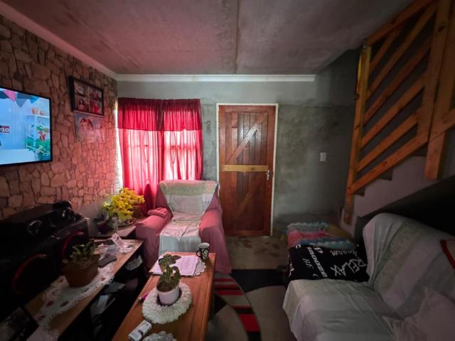 2 Bedroom House For Sale in Forest Village