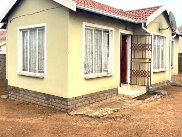 2 Bedroom House For Sale in Klarinet