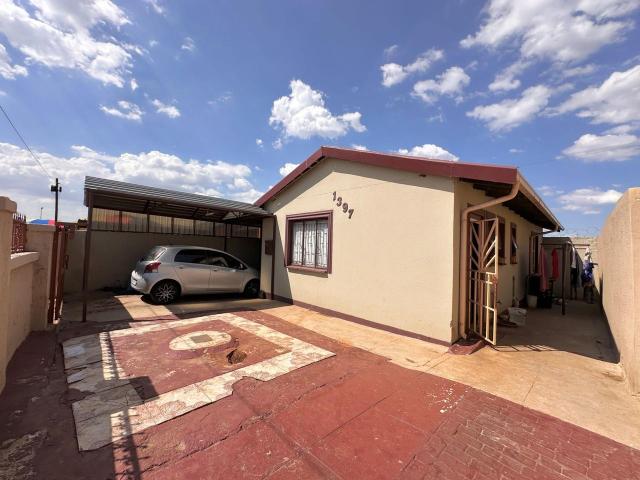 2 Bedroom House For Sale in Klipspruit