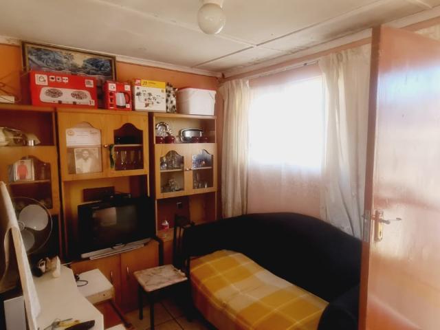 2 Bedroom House For Sale in Kwazakhele
