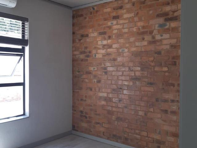 2 Bedroom House For Sale in Hazelwood