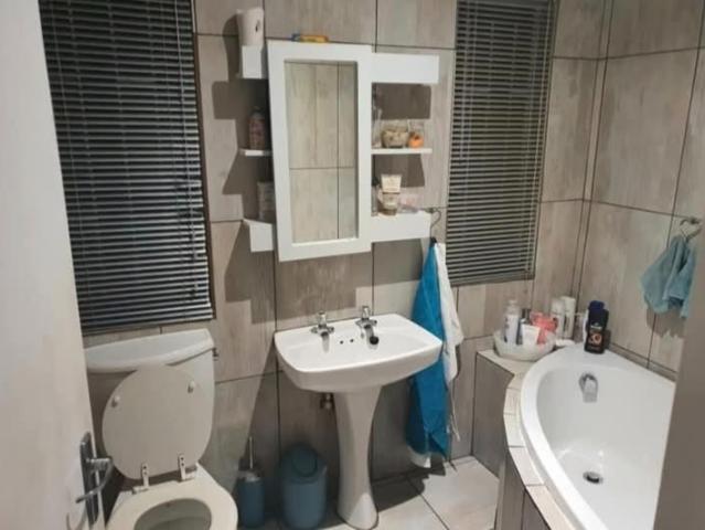 2 Bedroom House For Sale in Huntingdon