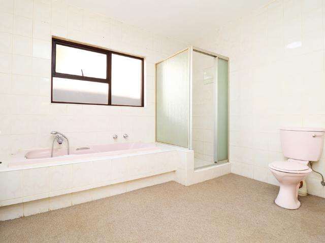 2 Bedroom House For Sale in Orchards