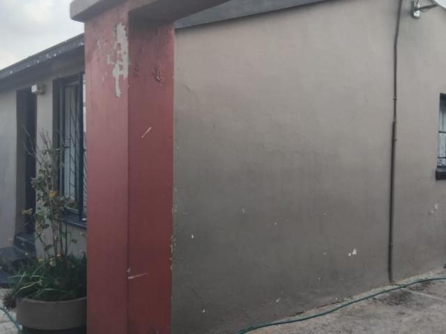 2 Bedroom house sold in Orlando West, Soweto