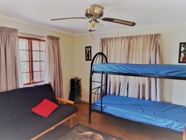 2 Bedroom House For Sale in Leeupoort